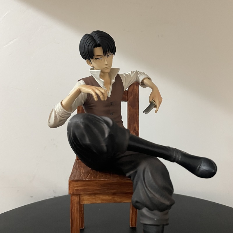 Attack On Titan Levi Ackerman  - Anime Merchandise Box 评论和价格