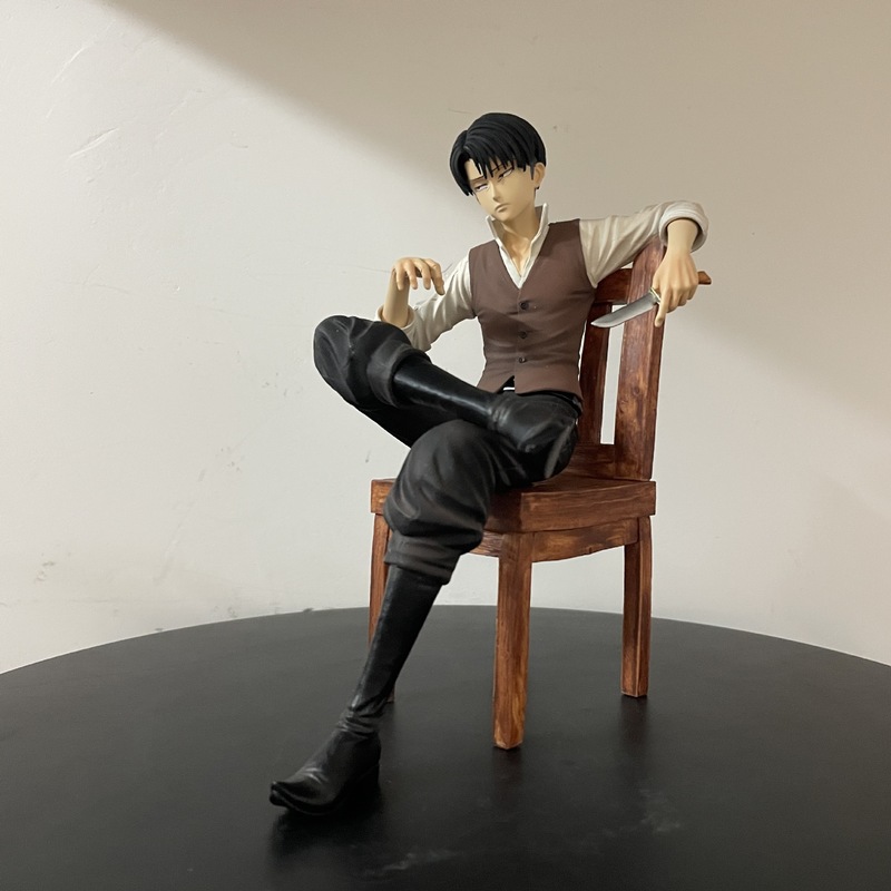Attack On Titan Levi Ackerman  - Anime Merchandise Box 评论和价格