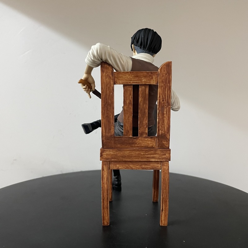 Attack On Titan Levi Ackerman  - Anime Merchandise Box 评论和价格